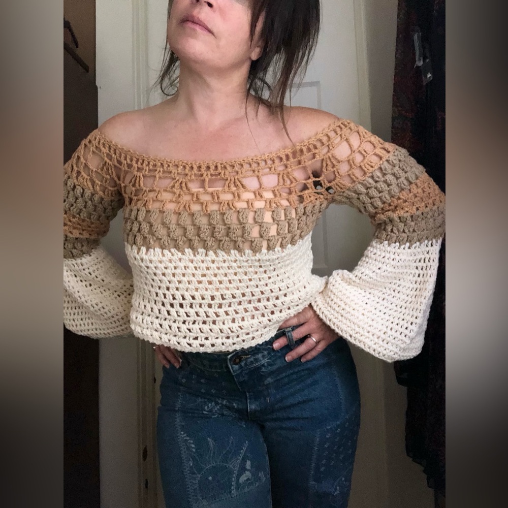 CU Balloon-sleeve Taupe Cream Beige Autumn Crochet Sweater, Medium, NWT